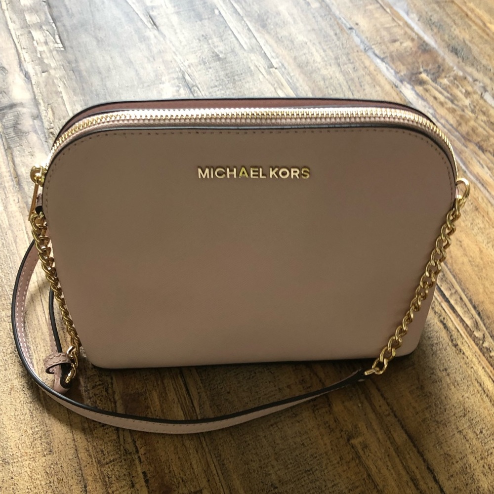 Medium dome Cindy Michael Kors Crossbody Purse cross grain leather pale pink